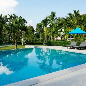 Na Vela Village Resort Ko Lanta